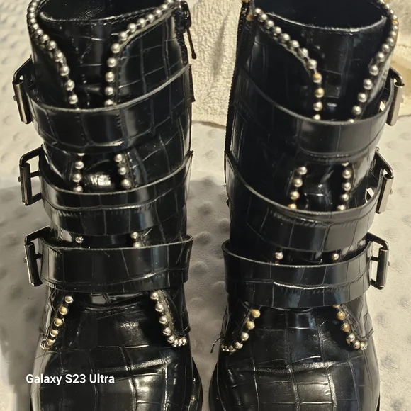 Studded, block heel boots - Picture 8 of 9